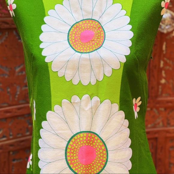 SOLD Alice Barkcloth Daisy Explosion Midi Dress - Picture 4 of 8